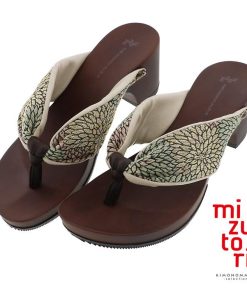 mizutori 下駄 レディース「hitete 6.5 うろこ花 淡黄色 KCW-29」みずとり 水鳥 女性下駄単品 日本製 足が痛くなりにくい 履き心地の良い下駄 (メール便不可)