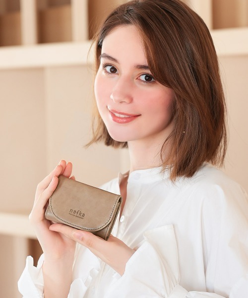 nafka 名刺入れ モストロレザーフラップ名刺入れ レディース - 画像 (9)