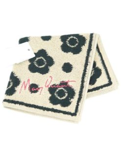 MARY QUANT QUANT「デイジー」いっぱいのタオルハンカチーフ（ベージュ）