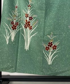 付下げ 身丈156.5cm 裄丈63cm S 袷 紬地 草花 薄緑 正絹 秀品 中古