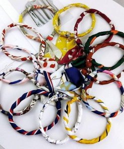 スカーフ マグネット式 ワンタッチ シルクタッチ 簡単 ネックレス風 チョーカー風 レディース アクセサリー おしゃれ きれいめ  エレガント か