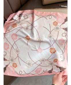 アクセサリー レディース スカーフ 1個 高級 女性用ネックスカーフ スクエア ヘアスカーフ ファッションスカーフ ヘアバンド シ