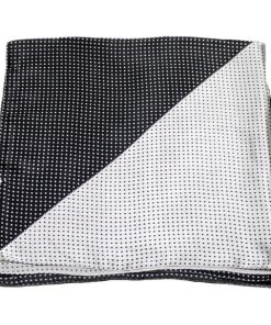 かわいいシルク調スカーフ　中判 60cm正方形スカーフリボン　事務服 企業制服スカーフ 　手首に、デニムに、バッグに、無限に使える人気柄スカーフ